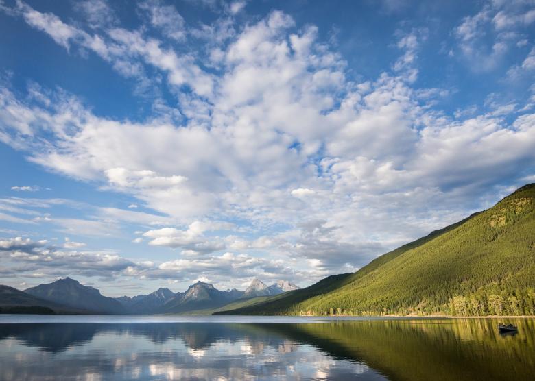 Free stock image of Lake Mcdonald created by Pixabay