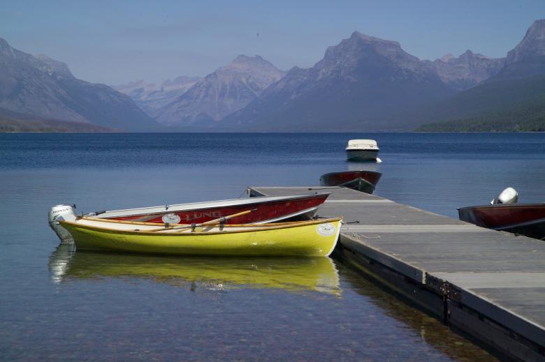 Free stock image of Lake Mcdonald created by Pixabay