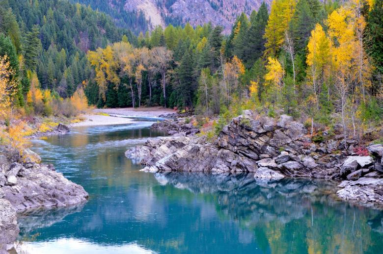 Free stock image of Flathead River created by Pixabay