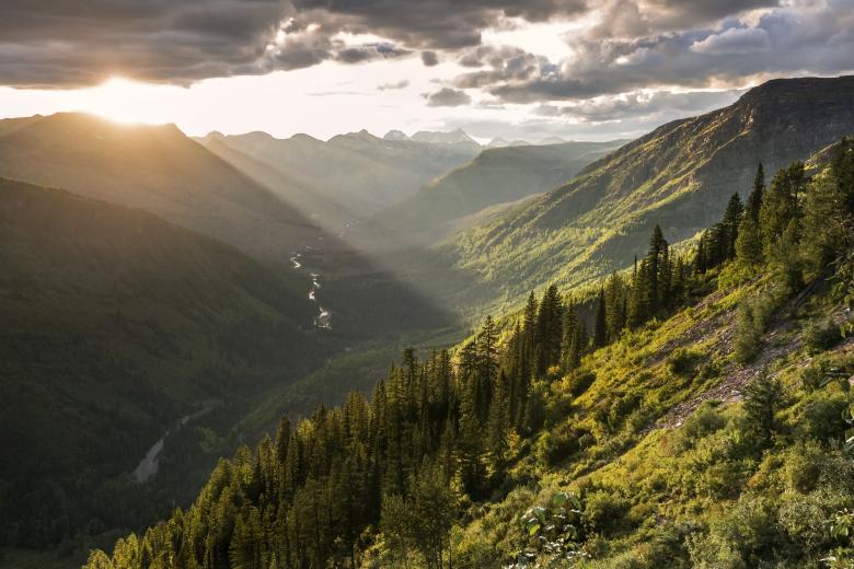 Free stock image of Mountain Range created by Pixabay