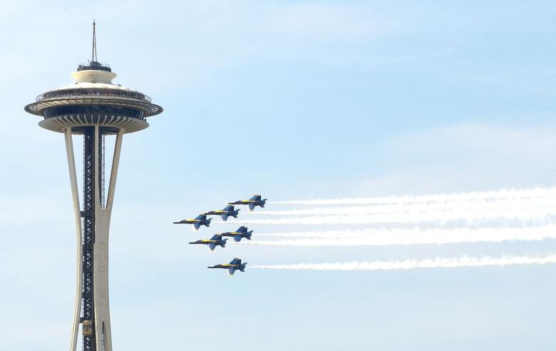 Free stock image of Navy Blue Angels created by Pixabay