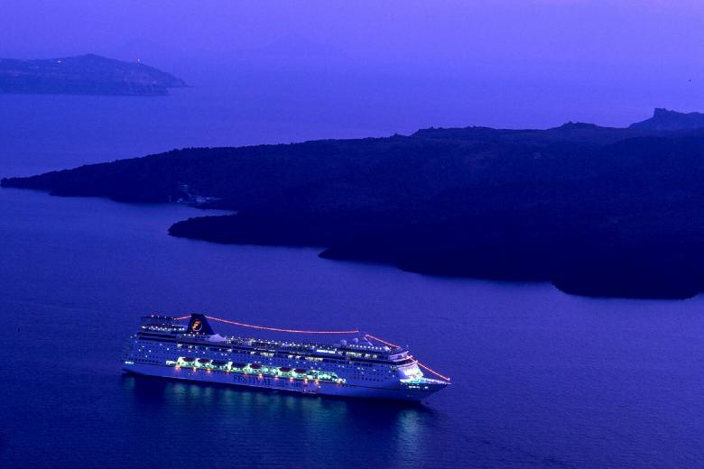 Free stock image of Cruise Ship created by Pixabay