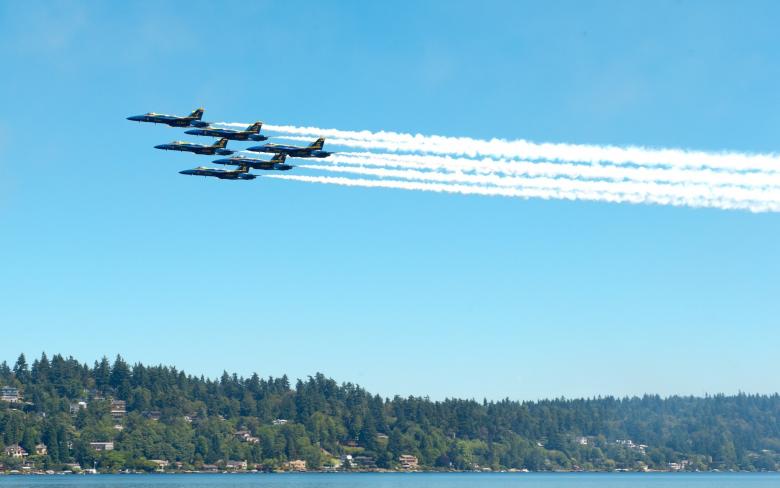 Free stock image of Blue Angels created by Pixabay