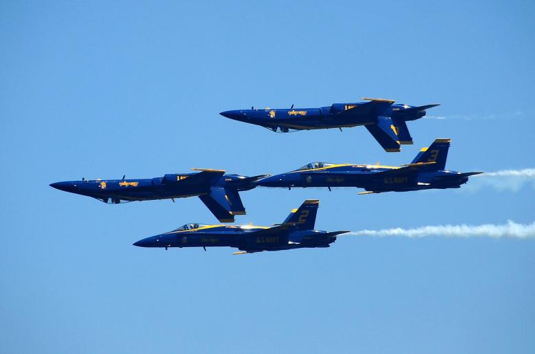 Free stock image of Blue Angels created by Pixabay