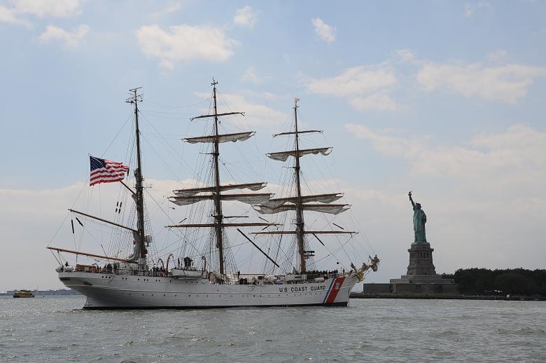 Free stock image of Coast Guard Ship created by Pixabay