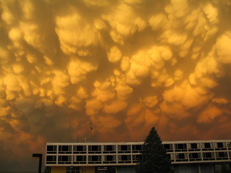 Free stock image of Mammatus Clouds created by Pixabay