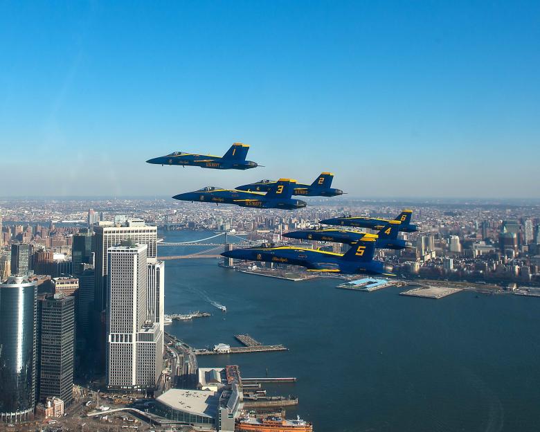 Free stock image of Blue Angels created by Pixabay