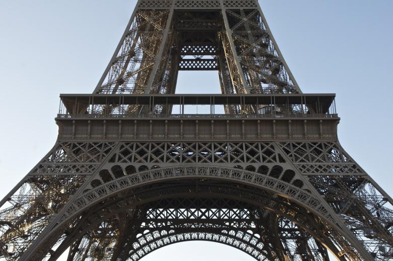 Free stock image of Eiffel Tower created by Pixabay