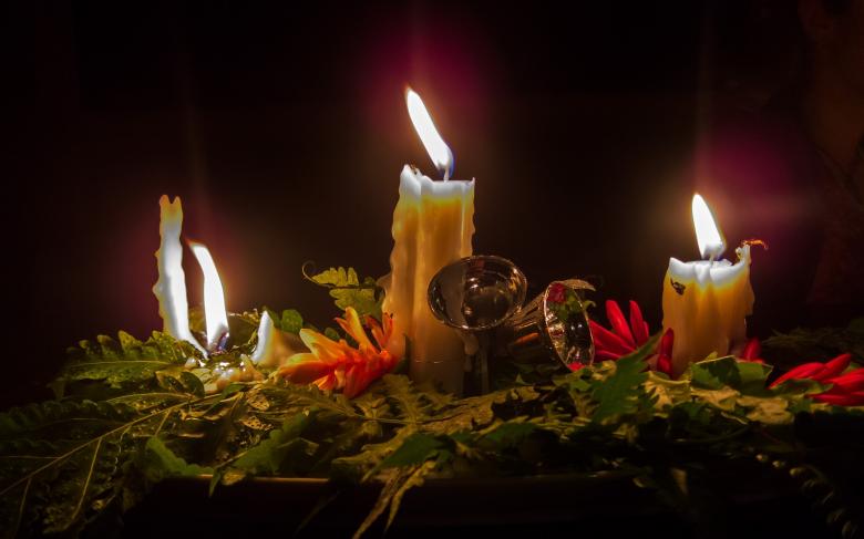 Free stock image of Christmas Candles created by Pixabay
