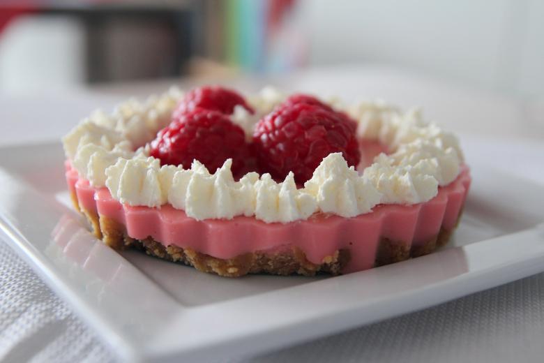 Free stock image of Raspberry Tart created by Pixabay