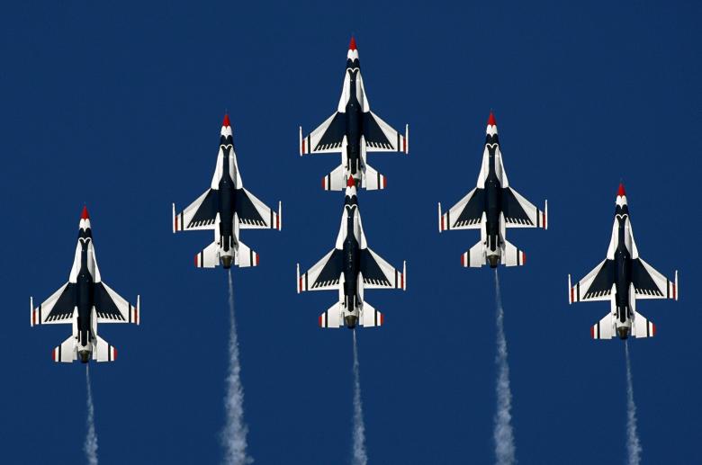 Free stock image of Air Show created by Pixabay