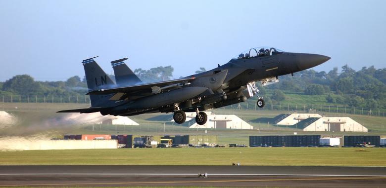 Free stock image of Military Jet Takeoff created by Pixabay
