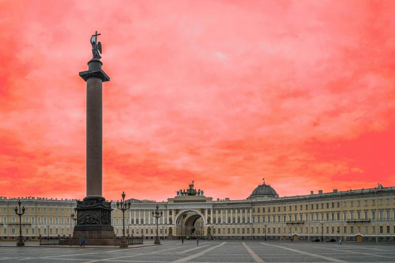Free stock image of Palace Square created by Pixabay