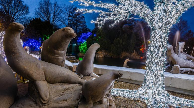 Free stock image of Sea Lion Statues created by Pixabay