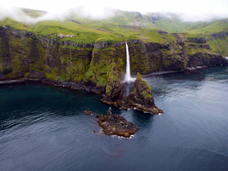 Free stock image of Wild Waterfall created by Pixabay