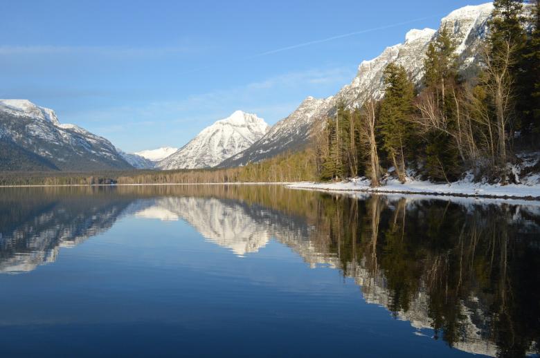 Free stock image of Lake Mcdonald created by Pixabay