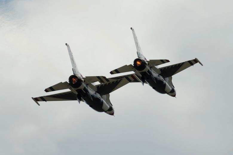 Free stock image of Airshow created by Pixabay