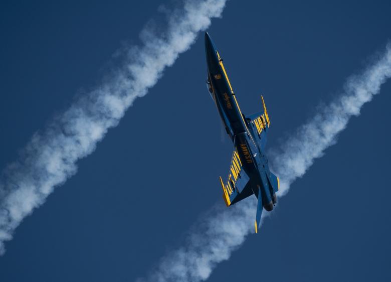 Free stock image of Blue Angels created by Pixabay