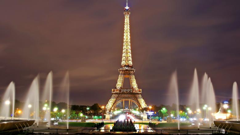 Free stock image of Eiffel Tower created by Pixabay