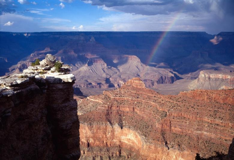 Free stock image of Rainbow in the Grand Canyon created by Pixabay
