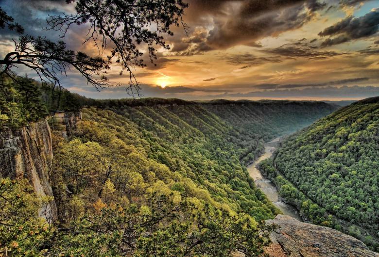 Free stock image of New River Gorge created by Pixabay