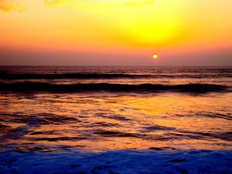Free stock image of Wavy Ocean created by Pixabay