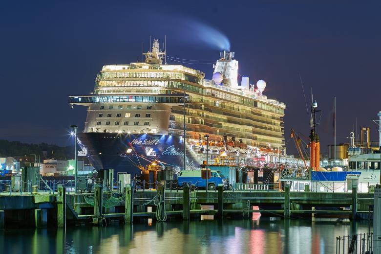 Free stock image of Cruise Ship created by Pixabay
