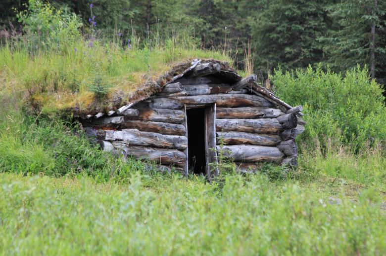 Free stock image of Log Cabin created by Pixabay
