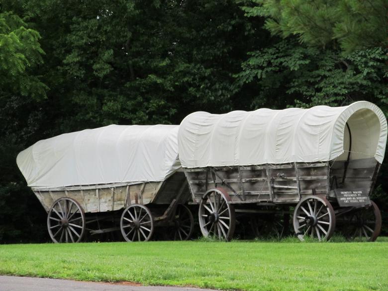 Free stock image of Covered Wagons created by Pixabay