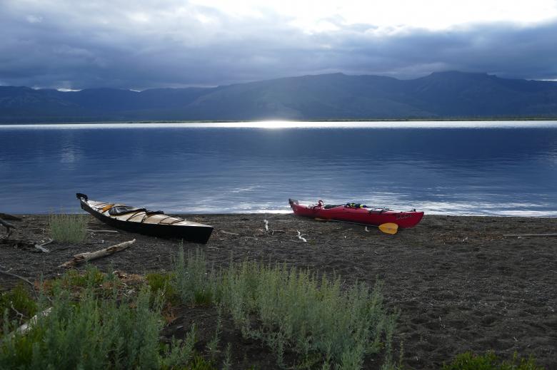 Free stock image of Kayaks on the Shore created by Pixabay