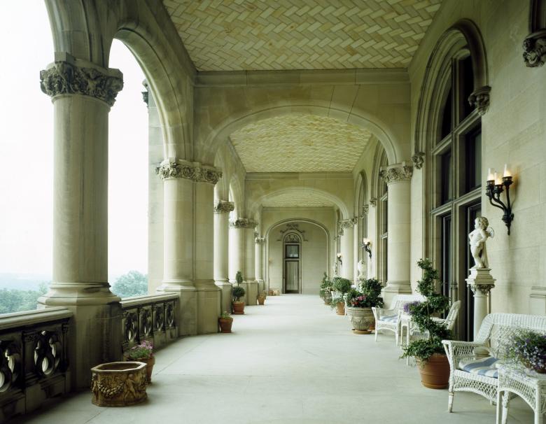 Free stock image of Veranda created by Pixabay