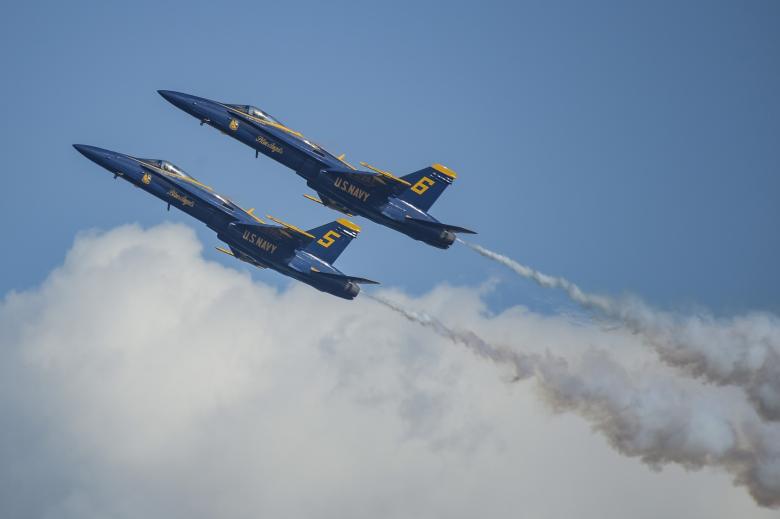 Free stock image of Blue Angels created by Pixabay