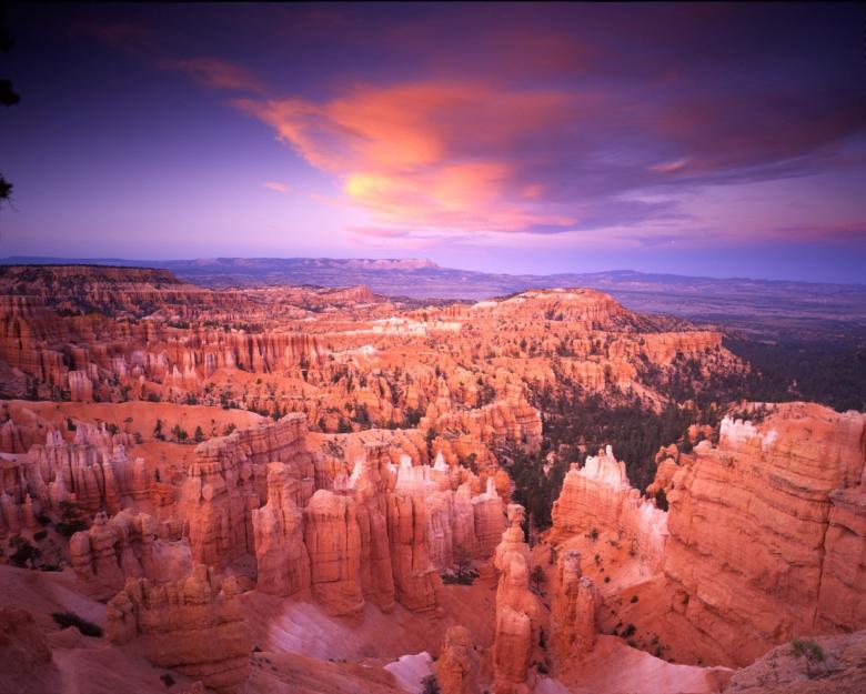 Free stock image of Bryce Canyon created by Pixabay