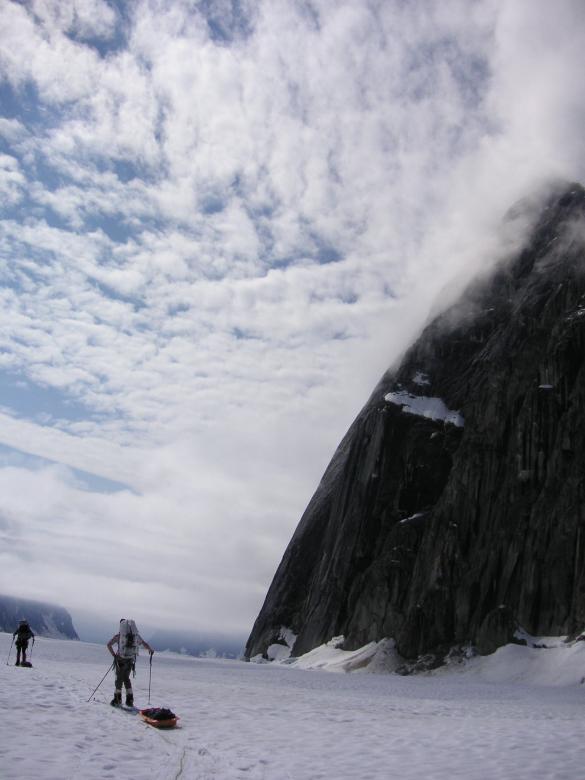 Free stock image of Cross Country Skiers created by Pixabay