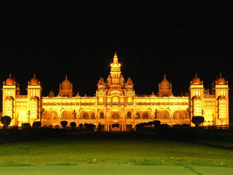 Free stock image of Mysore Palace created by Pixabay