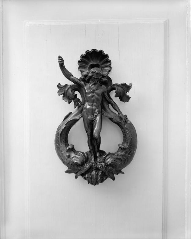Free stock image of Door Knocker created by Pixabay