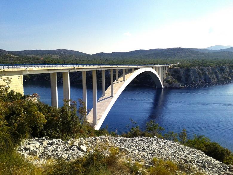Free stock image of Bridge on the River created by Pixabay