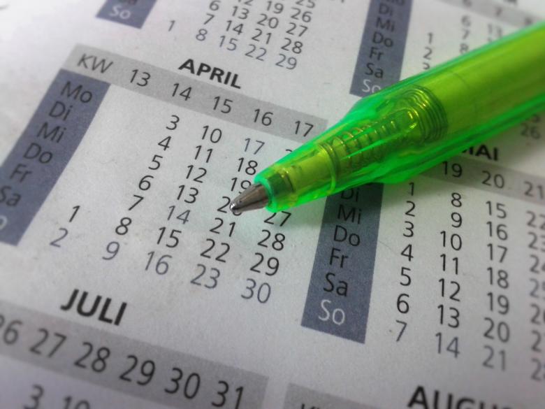 Free stock image of Pen and Calender created by Pixabay