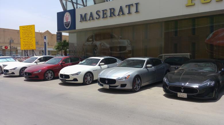 Free stock image of Sports Car Showroom created by so g k