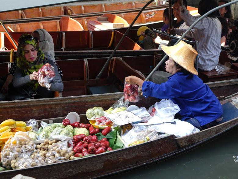 Free stock image of Saduak Floating Market created by Pixabay