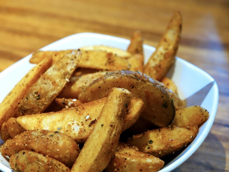 Free stock image of Potato Wedges created by Pixabay