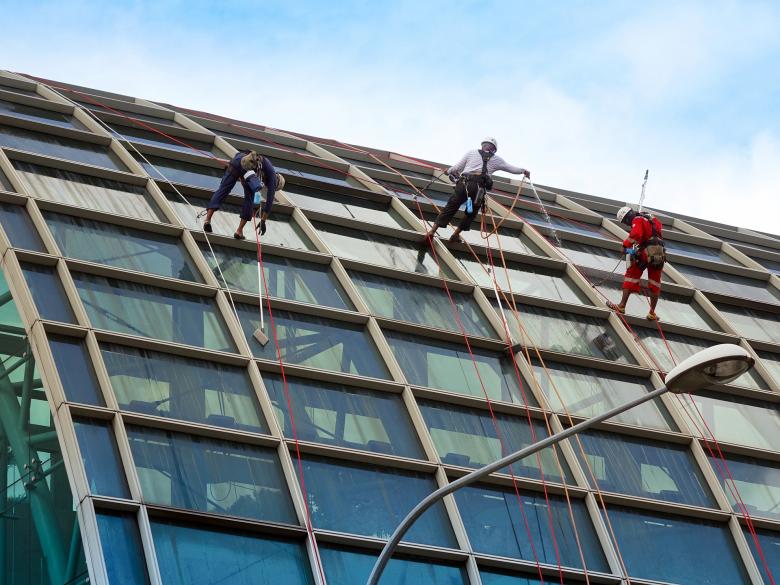 Free stock image of Rappelling created by Pixabay