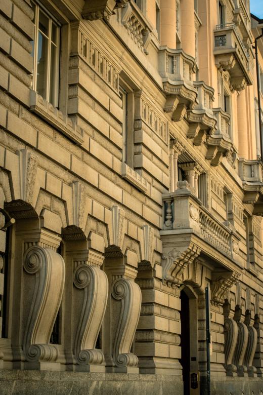 Free stock image of Facade created by Pixabay