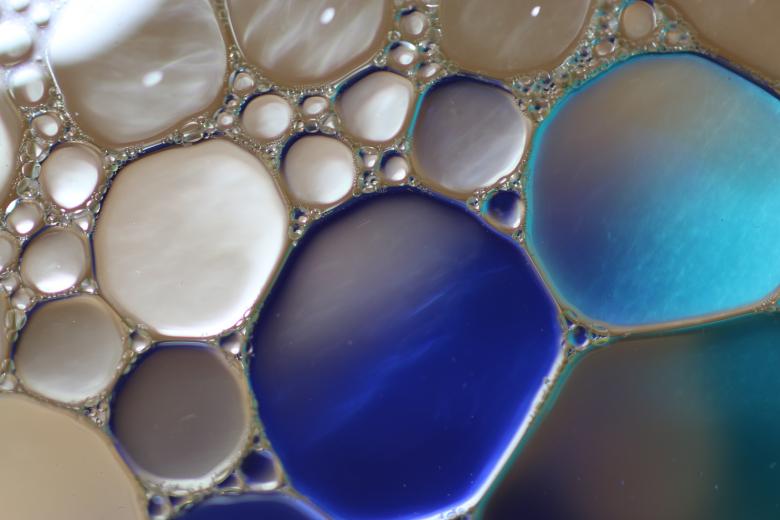Free stock image of Oil in Water created by Pixabay