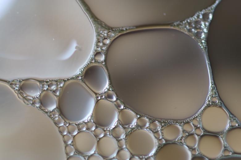 Free stock image of Oil in Water created by Pixabay