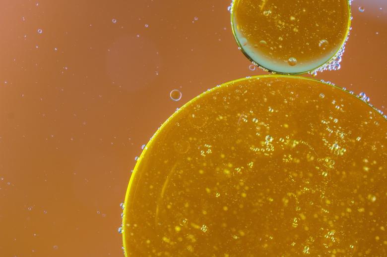 Free stock image of Oil in Water created by Pixabay