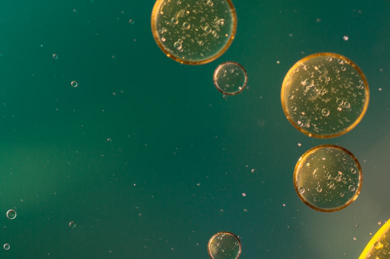 Free stock image of Oil in Water created by Pixabay