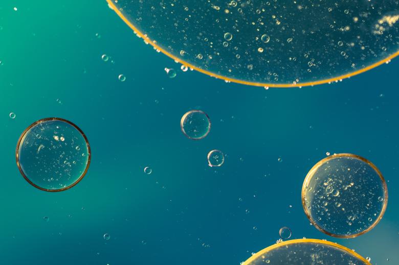 Free stock image of Oil in Water created by Pixabay
