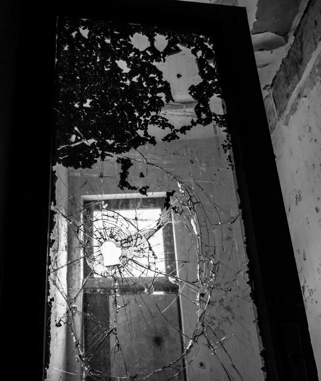 Free stock image of Broken Window created by Pixabay