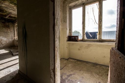 Free Stock Photo of Abandoned House